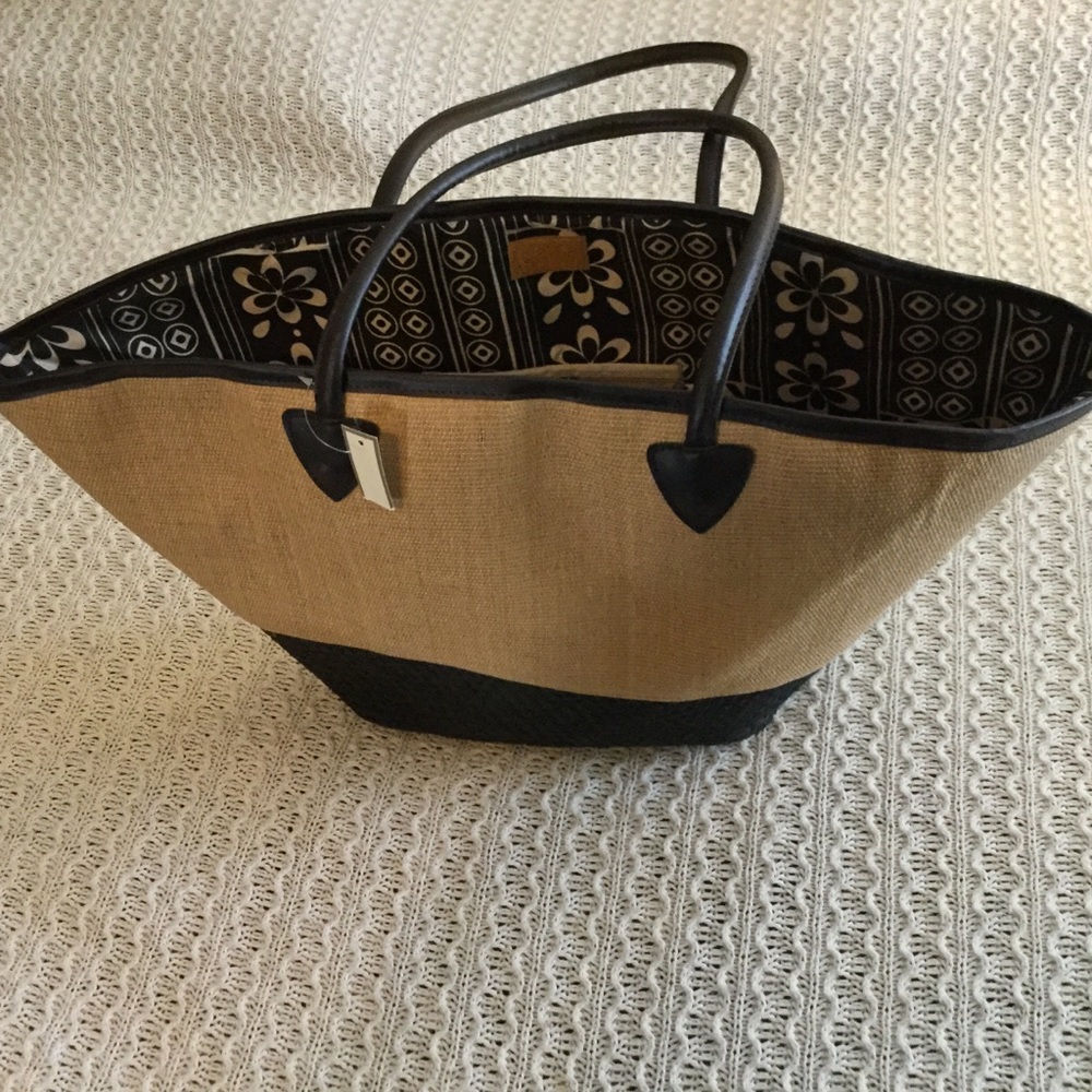 NWT Beach Bag Purse Woven Straw Fiber Lined Black - Picture 1 of 8